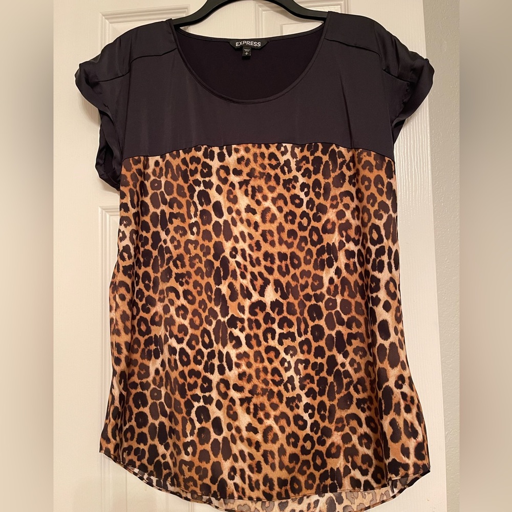 Cute Express Leopard Top
